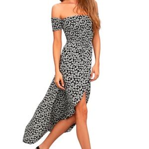 NWOT - Lucy Love Tranquility Off-the-Shoulder Floral Maxi Dress Size Medium